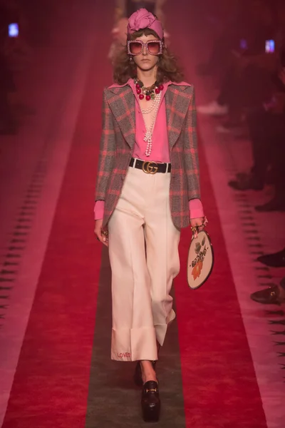 Look 1